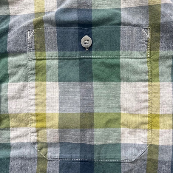 MOUNTAIN HARDWEAR Short Sleeve Button Up Shirt Mens Size Large Green Blue Yellow - Picture 10 of 13